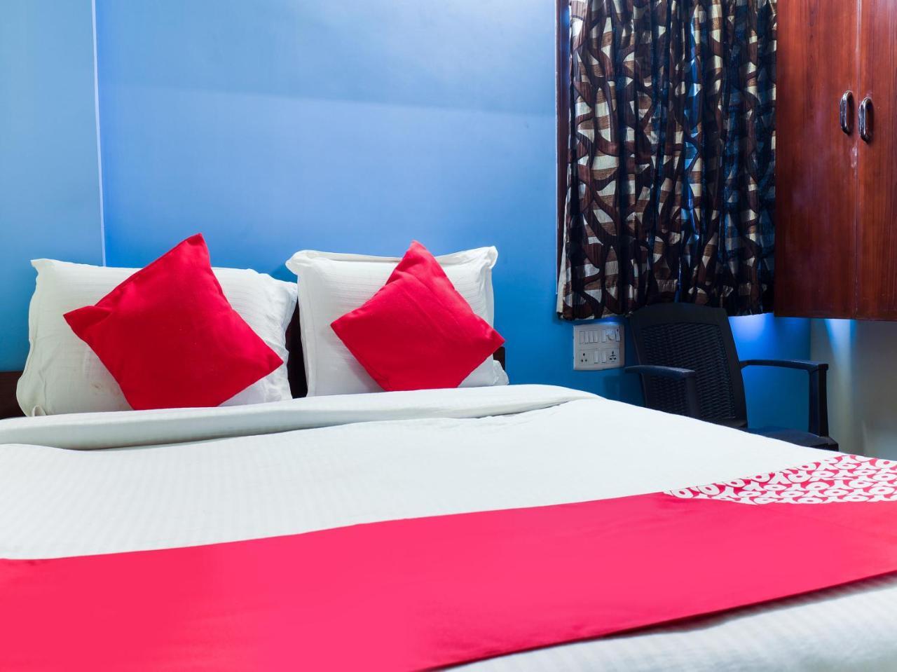 Oyo 10711 Hotel Nsnr Residency Visakhapatnam Ngoại thất bức ảnh