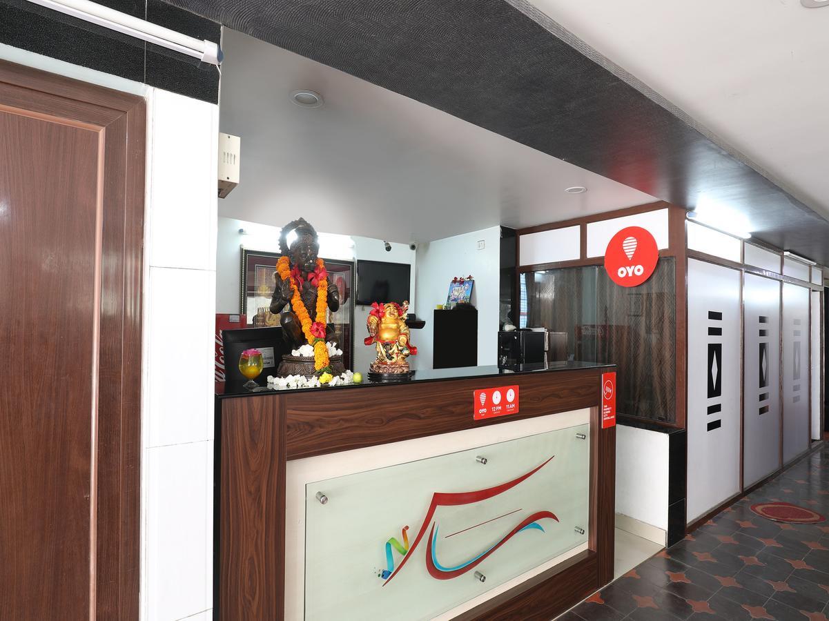Oyo 10711 Hotel Nsnr Residency Visakhapatnam Ngoại thất bức ảnh