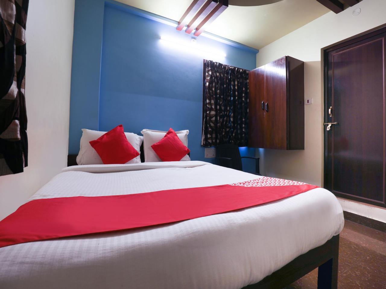 Oyo 10711 Hotel Nsnr Residency Visakhapatnam Ngoại thất bức ảnh