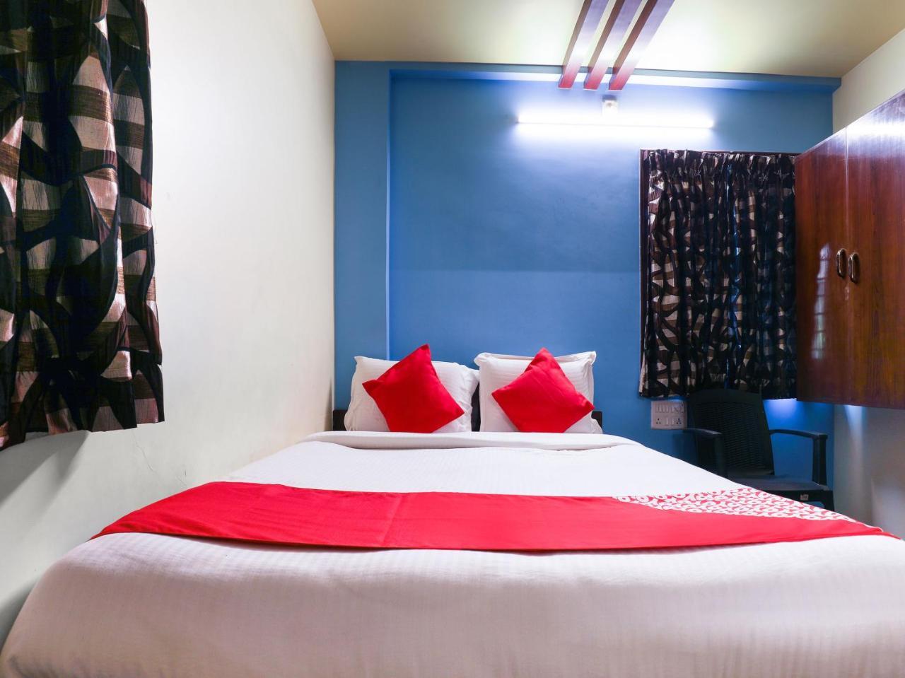 Oyo 10711 Hotel Nsnr Residency Visakhapatnam Ngoại thất bức ảnh